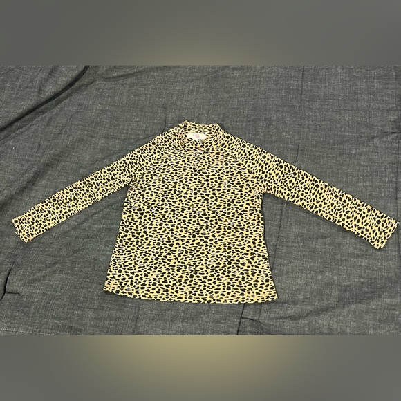 BG Girls leopard mock turtleneck. Great layering piece. Super soft. Sz5 - Picture 1 of 3